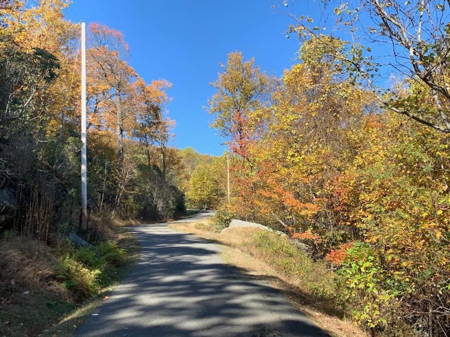 Blue Ridge Parkway Panoramic Paradise-60 Mile View Fancy Gap Exterior foto